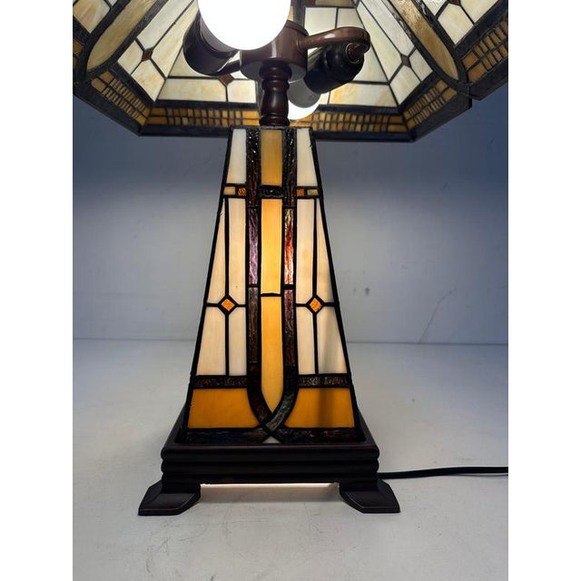 Square Table Lamp in the style of Tiffany For Sale - Image 4 of 5