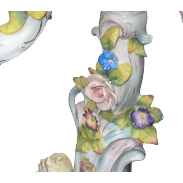 Pair of Meissen Style Porcelain Five-Arm Candelabras. Germany, 20th Century. For Sale - Image 10 of 10