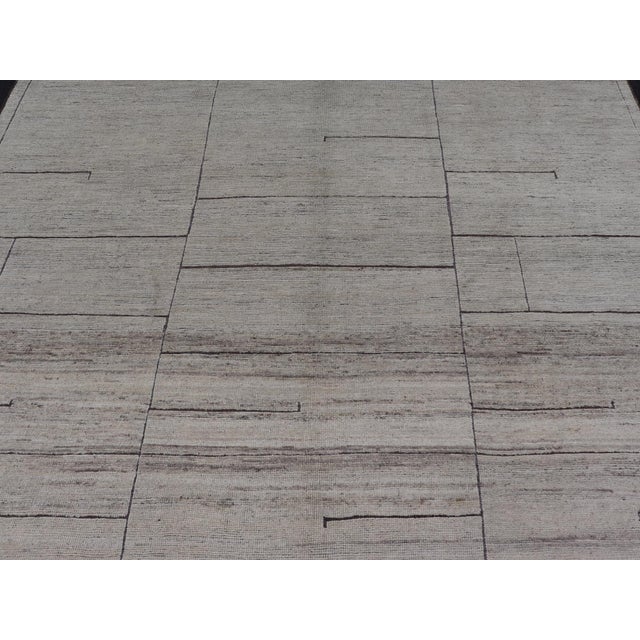 2020s Casual Modern Design Rug in White and Brown Tones and Subdued Design 9'4 X 11'9 For Sale - Image 5 of 12