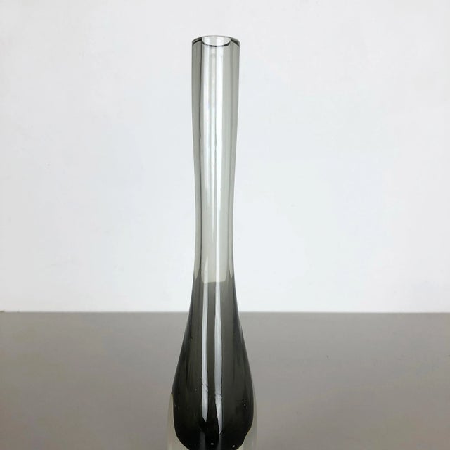 Italian Grey Murano Glass Sommerso Single-Stem Vase from Flavio Poli, 1960s For Sale - Image 6 of 17