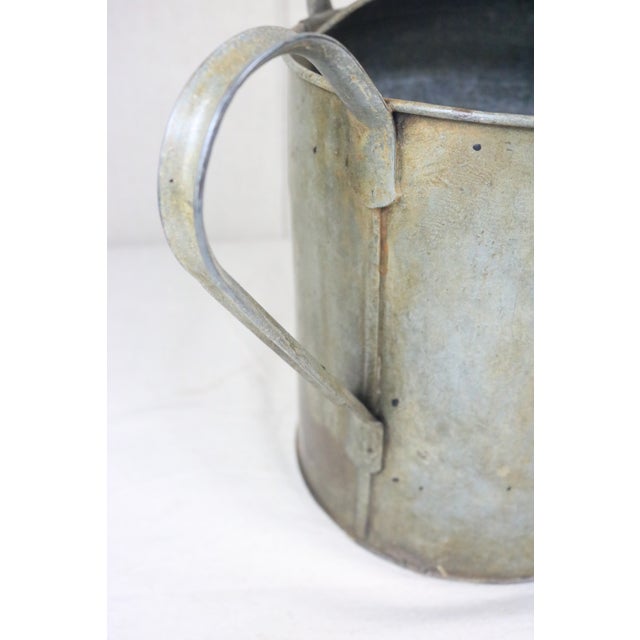 An English Early 20th Century Iron Watering Can For Sale - Image 4 of 7