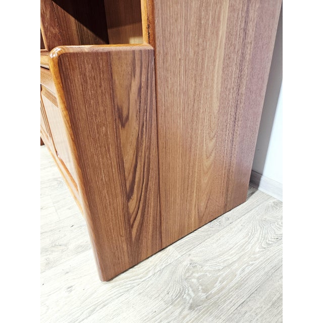 Vintage Danish Modular Shelving Unit in Teak from Dyrlund, 1960s For Sale - Image 6 of 18