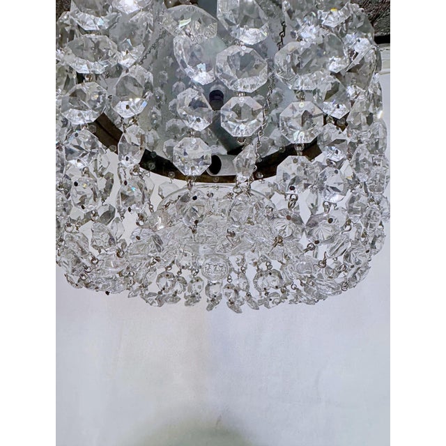 1950s Vintage Hollywood Regency Textured Florentine Brass Tiered Crystal Basket Chandelier For Sale - Image 5 of 9