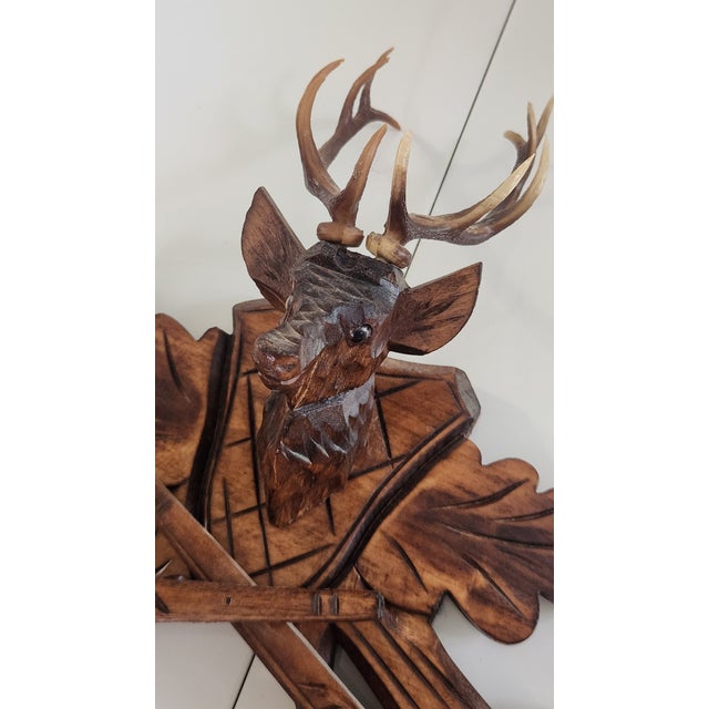 Rustic European Vintage German Black Forest Hunting Lodge Cuckoo Clock With Deer, Rifles & Oak Leaves For Sale - Image 3 of 16
