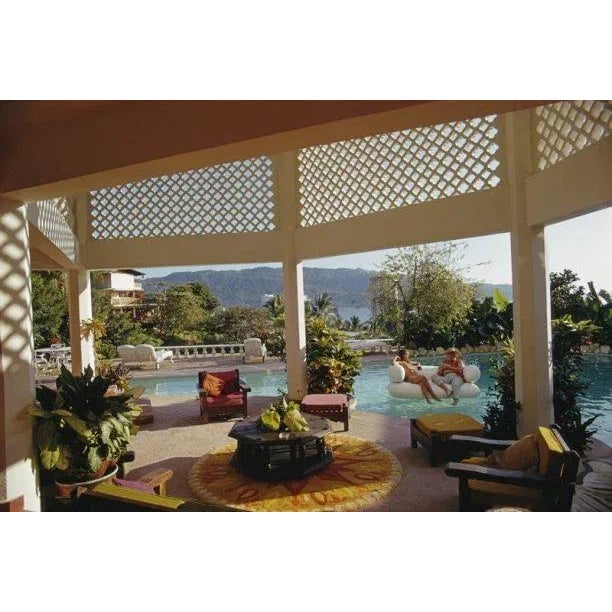 Teddy Stauffer in Acapulco 1971 Swiss bandleader and restaurateur Teddy Stauffer (1909 – 1991) in the swimming pool of...