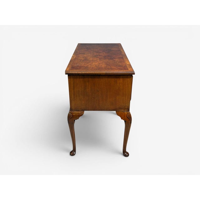Queen Anne, Lowboy Writing Desk, Crotch Mahogany Veneer, Walnut, England, 19th C. For Sale - Image 9 of 16