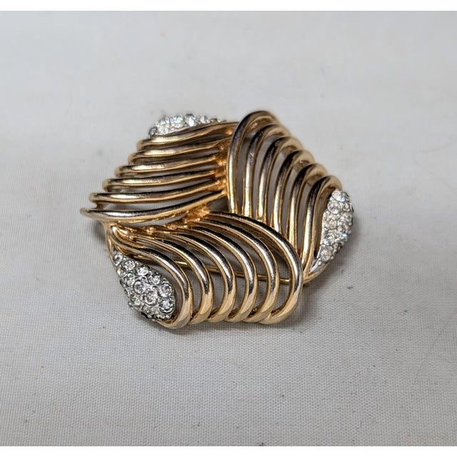Boucher Vintage C1950 Signed Boucher Goldtone Openwork Pavé Clear Rhinestones Brooch For Sale - Image 4 of 9