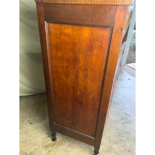 American 19th Century Curly Maple Chest For Sale - Image 4 of 17