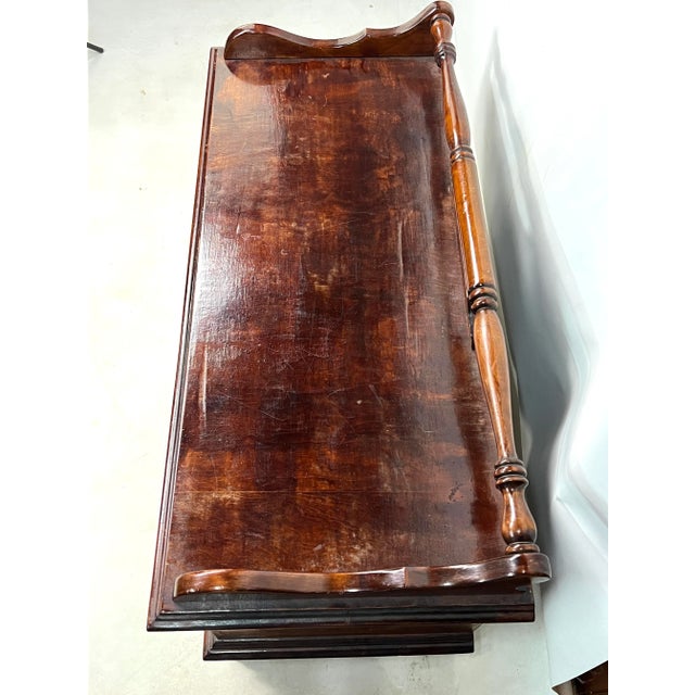 For sale is this very nice vintage farmhouse Cedar Chest made by Cavalier. The chest is very well constructed and in nice...