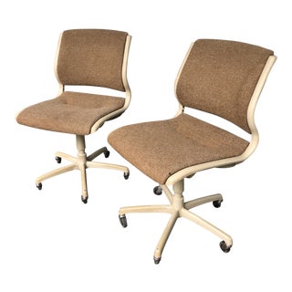 Vintage Steel Case Knoll Inspired Teed Chairs a Pair For Sale