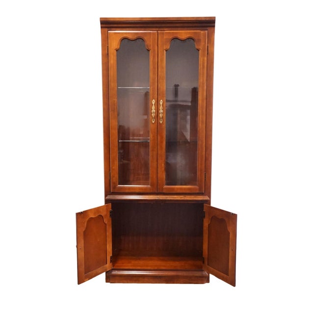 Thomasville Furniture Winston Court Solid Cherry Traditional Style 32" Lighted Display Wall Unit 20641-823 For Sale In Kansas City - Image 6 of 11