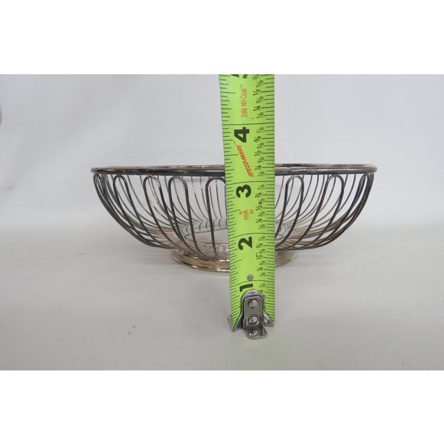 Silver Plated Metal Fruit or Bread Wire Basket Bowl With Scalloped Edges 5009b For Sale - Image 9 of 10