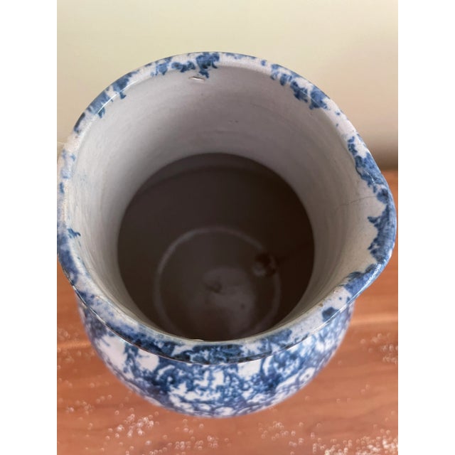 Beautiful piece of stoneware early 19th century.. Blue and white measures 10 X8 in perfect condition.