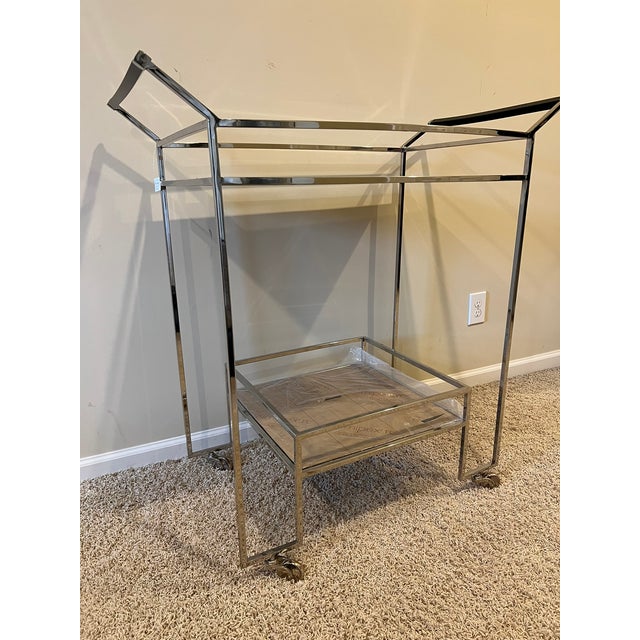 Mid-Century Modern Naya Polished Chrome Bar Cart With Smoke Acrylic Shelves For Sale - Image 3 of 18