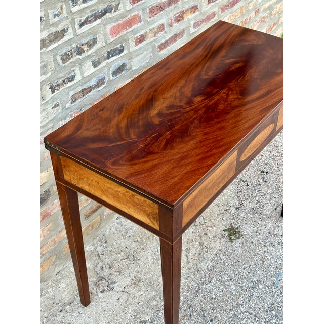 Brown Federal Flip Top Mahogany and Satinwood Game Table , Circa 1820 For Sale - Image 8 of 13