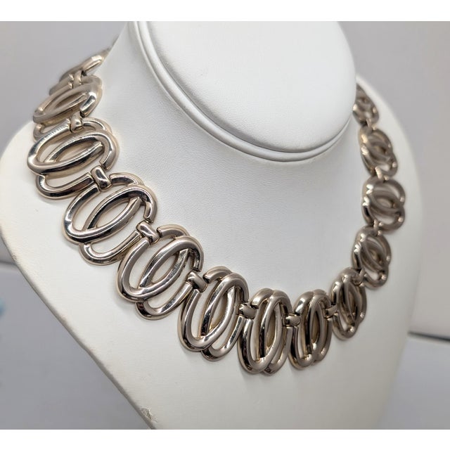 Gold Vintage Signed Monet Goldtone Link Collar Necklace, 1956 Ad Piece For Sale - Image 8 of 10