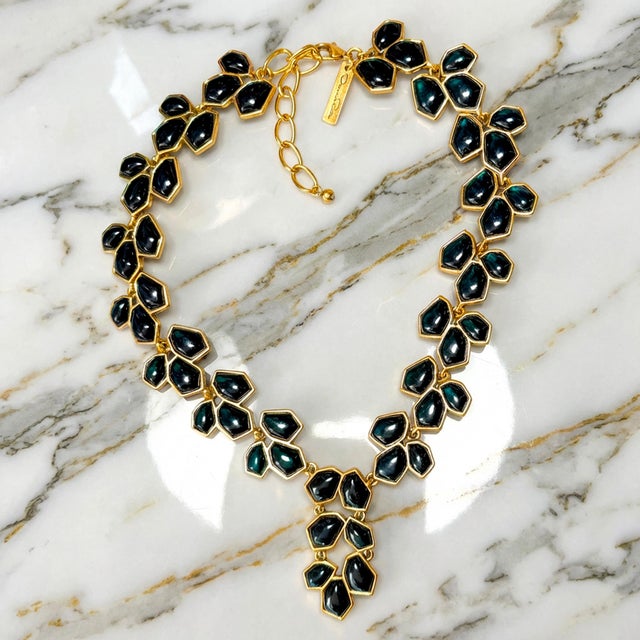 Metal Oscar De La Renta Gold Plated Dark Resin Nugget Y Drop Statement Necklace For Sale - Image 7 of 17
