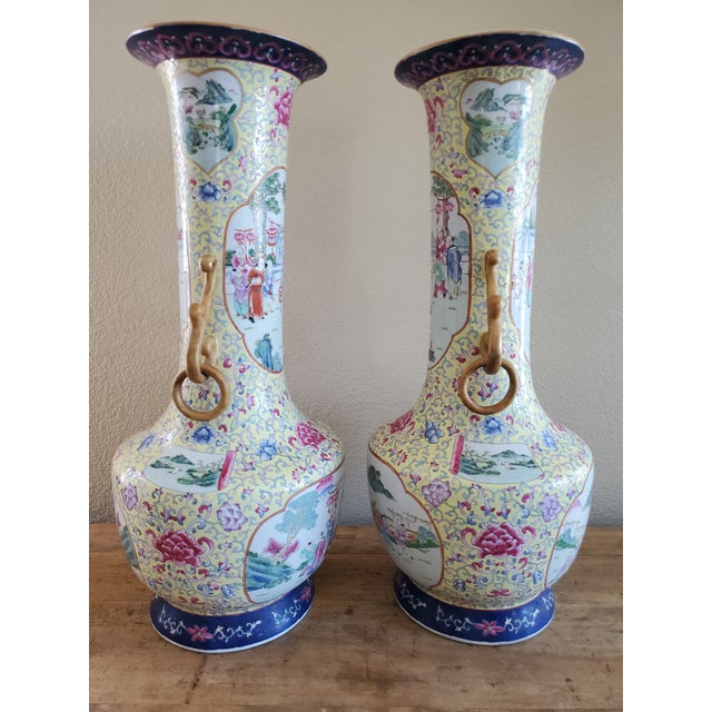 Large Pair of Chinese Famille Rose Vases, Qing Dynasty 19th Century For Sale - Image 12 of 12