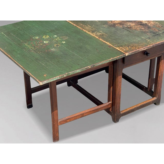 19th Century Swedish Green Painted Drop-Leaf Dining Table, 1820 For Sale - Image 3 of 15