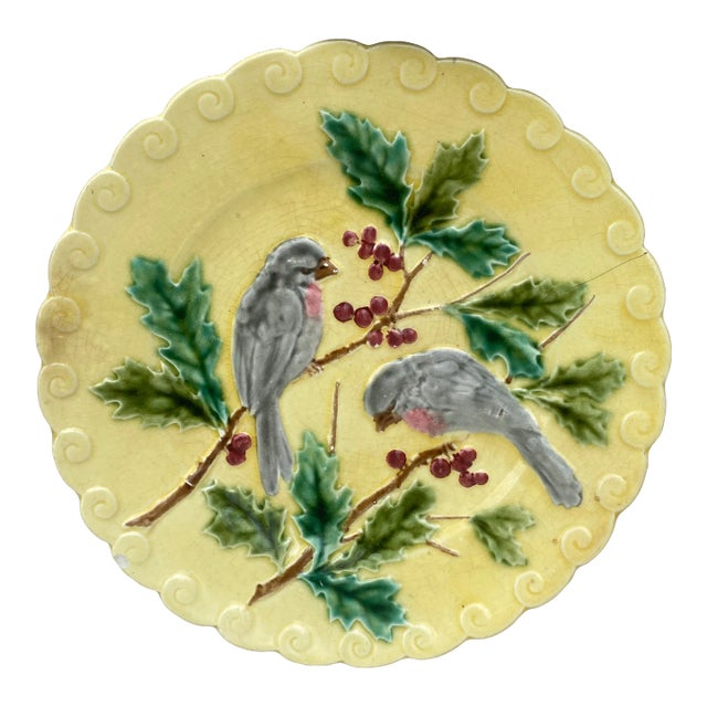 French Majolica Bird & Holly Plate Sarreguemines, Circa 1880 For Sale