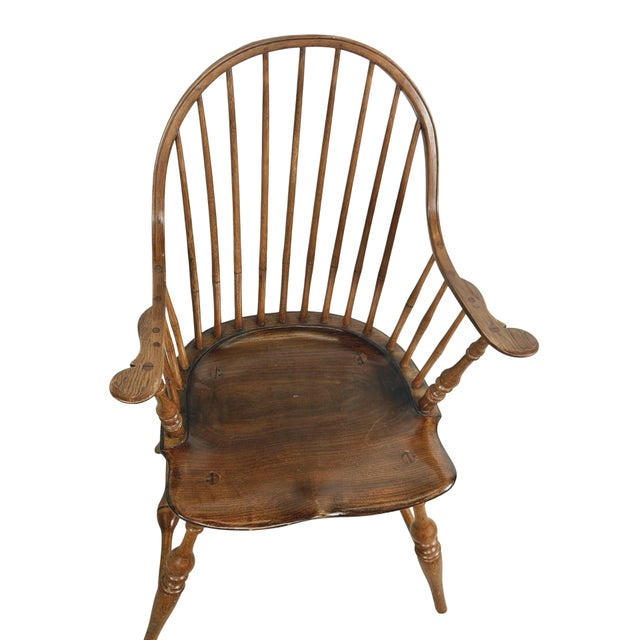 Early 20th Century Antique Continuous-Arm Windsor Spindle-Back Wooden Armchair For Sale - Image 5 of 18