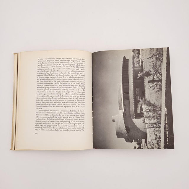 Paper Frank Lloyd Wright, "The Future of Architecture", 1953 For Sale - Image 7 of 7