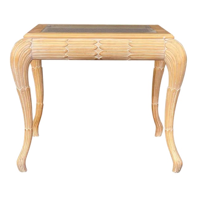 1970s Vintage Hollywood Regency Carved Palm Maple Side Table For Sale