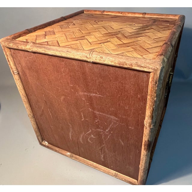 1960s Bamboo Trunk 15" Square Cube Woven Wicker Herringbone Design 1960s Wood Interior For Sale - Image 5 of 7