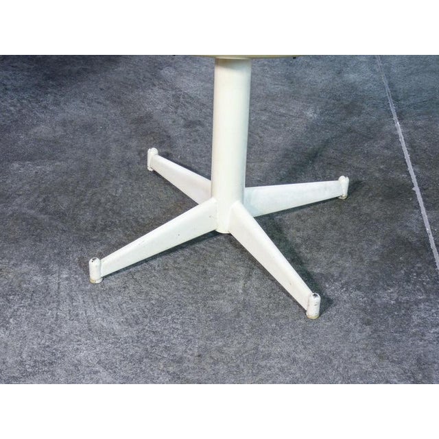 Metal Set of Swivel Chairs attributed to Charles and Ray Eames for Herman Miller, 1960s For Sale - Image 7 of 8