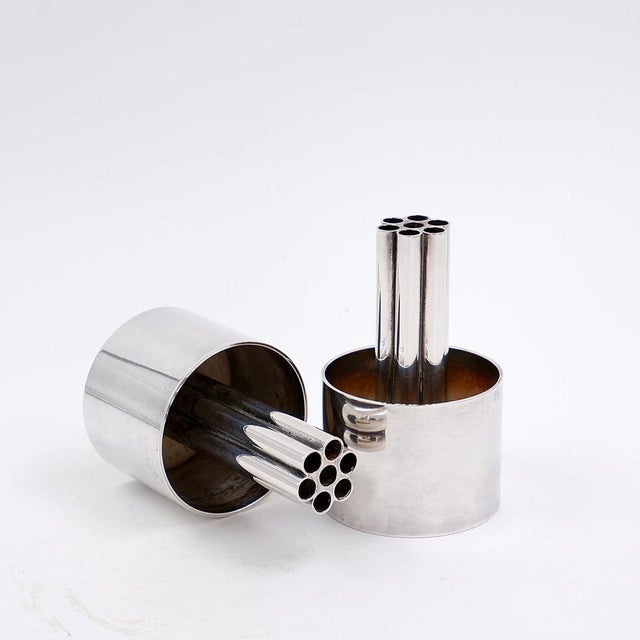 Vintage - Decoration - Home Decor Measures : Ø 6,5cm H:10,5cm Material : Silver Plated