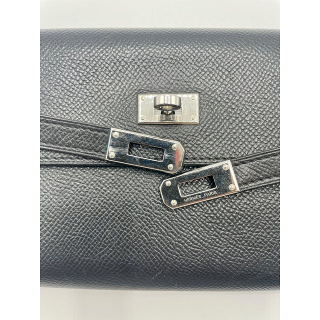 Metal Hermès Epsom Black Kelly Wallet For Sale - Image 7 of 12