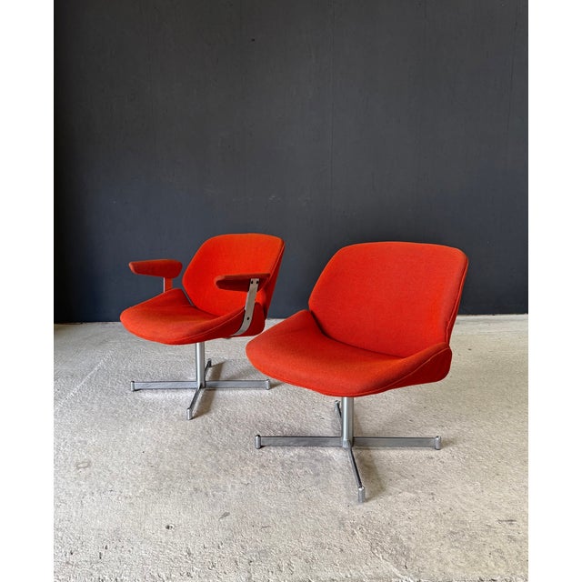 Vintage Midcentury Modern Design "Exquis" Lounge Chair set by Geoffrey Harcourt for Artifort. Made in the Netherlands in...
