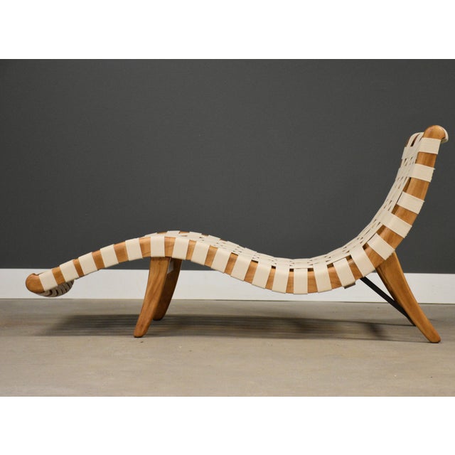 White 1940’s Extremely Rare Alacran Chaise Lounge Chair For Sale - Image 8 of 12