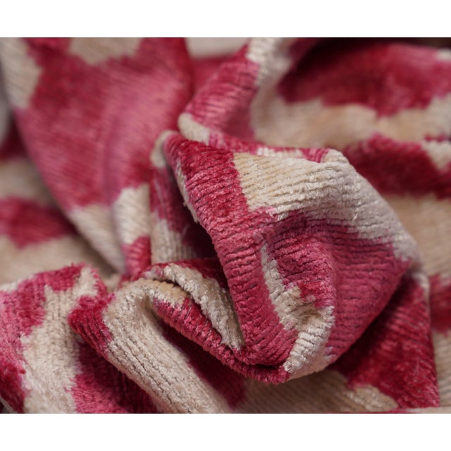 100% silk velvet material makes the throw pillows super soft and cozy with a delicate touch and gives your room a more...