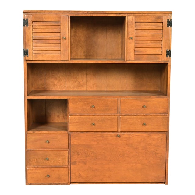 Ethan Allen American Colonial Solid Maple Secretary Desk Hutch Top or Wall Unit, Circa 1970s For Sale