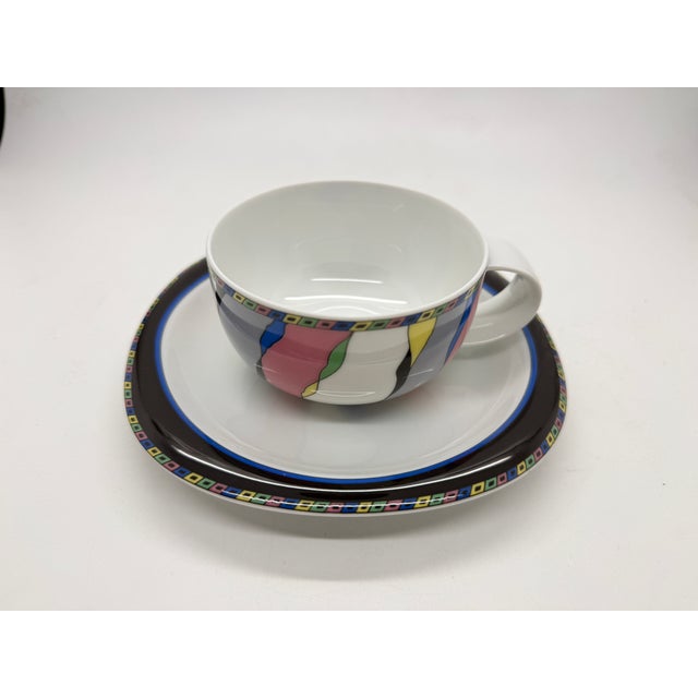 Suomi Coloring Tea Cup with Saucer by Timo Sarpaneva for Rosenthal, 1990s, Set of 2 For Sale - Image 6 of 6