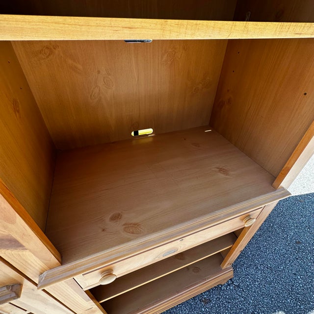 Vintage Late 20th Century Lighted Light Pine Broyhill Fontana Bookcases