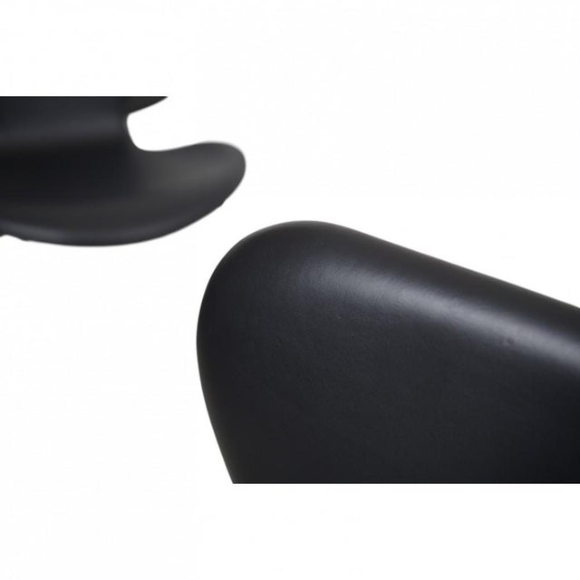 Black Seven Chairs in Black Leather by Arne Jacobsen, 1980s, Set of 6 For Sale - Image 8 of 18