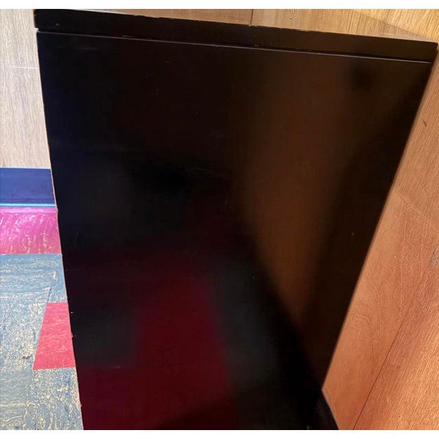 A fine example of Dorothy Draper’s iconic design. In relent shape with its lacquer still bright and fittings still...