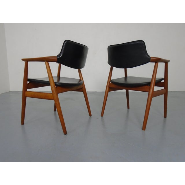 1960s Danish GM 11 Teak Armchairs by Svend Aage Eriksen of Glostrup, 1960s, Set of 2 For Sale - Image 5 of 10