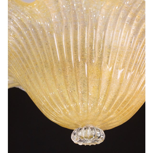 Elegant ceiling lamp with Murano glass made by Barovier e Toso. Accommodates tree E27 screw-in bulbs, European standards....