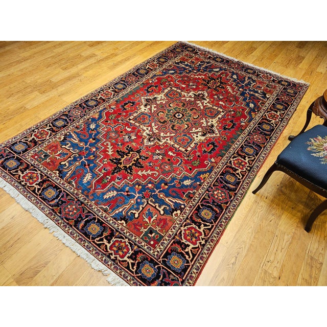 Vintage Persian Heriz Serapi Rug, Hand-Knotted Wool, Geometric Pattern, Red & Navy, 6x9 For Sale - Image 11 of 18