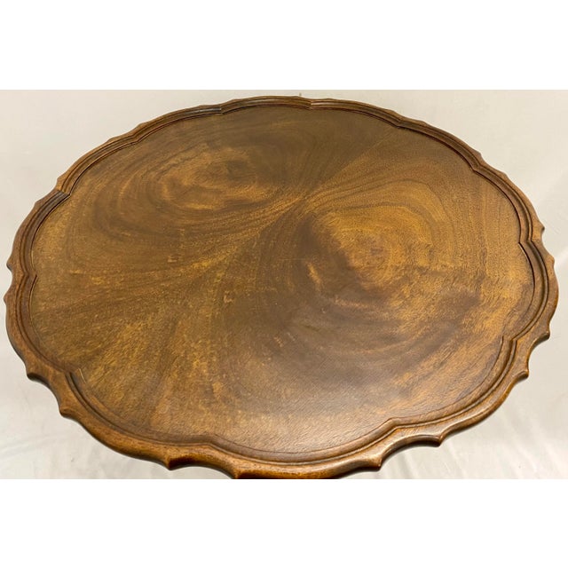 Antique Early American Mahogany Pie Crust Tilt Top Table - Circa 19th Century For Sale - Image 4 of 13