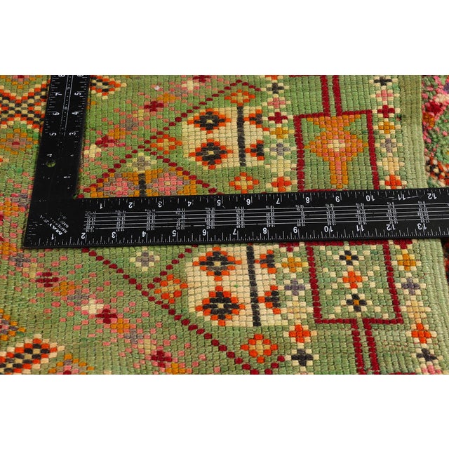 Textile Vintage Beni M'Guild Moroccan Rug, 05'04 X 09'08 For Sale - Image 7 of 10