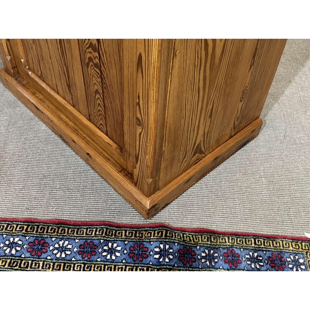 20th Century English Single-Door Sideboard in Pitch Pine For Sale - Image 11 of 13