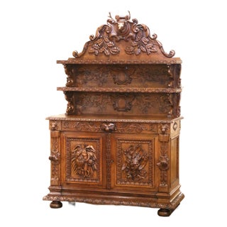 19th Century French Carved Oak Saint-Hubert Hunt Buffet With Stag Crest For Sale