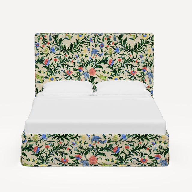 Traditional John Robshaw x Cloth & Company Queen Johanna Slipcover Bed in Trayi Multi For Sale - Image 3 of 4