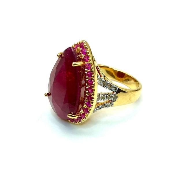 Bochic "Capri" Vintage Natural Ruby & Diamonds Ring Set in 18K Gold & Silver For Sale - Image 18 of 18