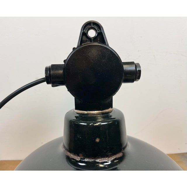 East German Enamel Factory Hanging Lamp from LBD Veb Leuchtenbau Dresden, 1950s For Sale - Image 10 of 16