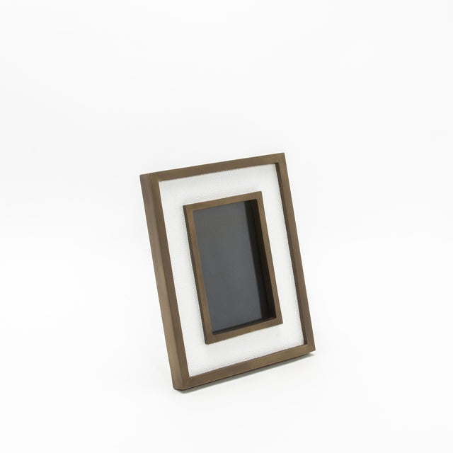 2020s Picture Frame 5x7” in White Shagreen With Brass Details by Kifu Paris For Sale - Image 5 of 8